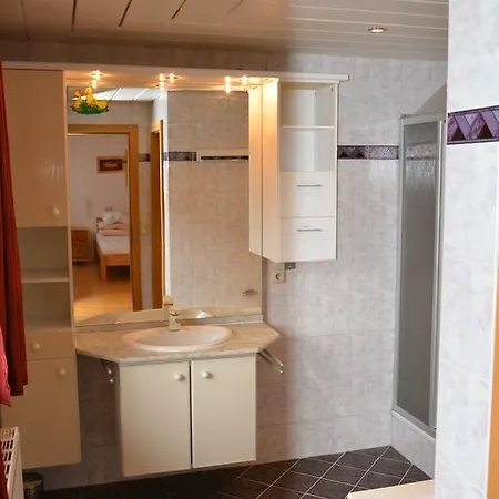 Hotel Gruppenhaus Christianhof - Ideales Lager Fuer Euren Bikeurlaub Mit Selbstversorgung 3*